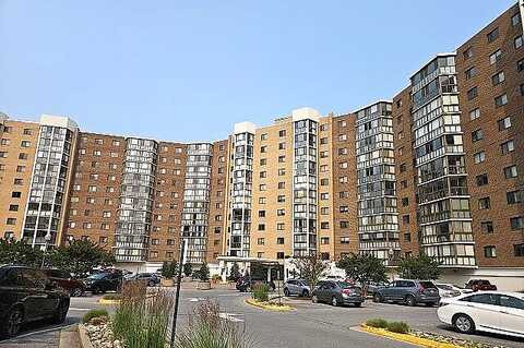 Interlachen Dr # 4-701, SILVER SPRING, MD 20906
