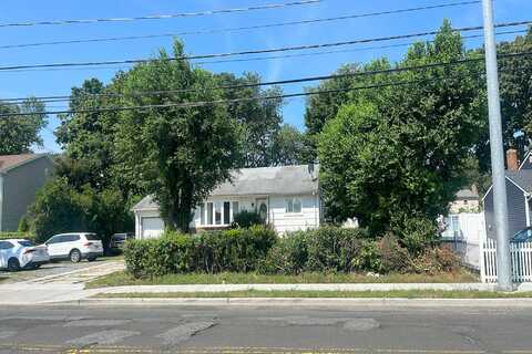 Brentwood Road, Brentwood, NY 11717