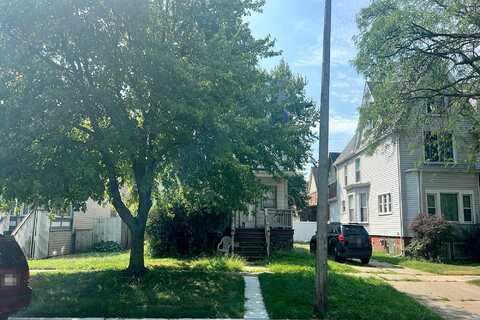 Poplar, WYANDOTTE, MI 48192