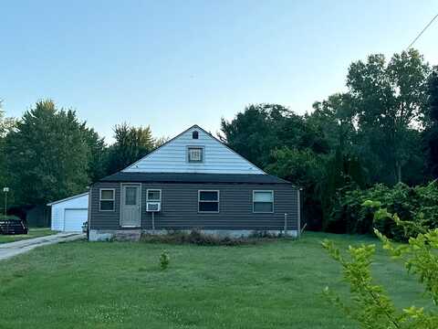 Sikon, CHESTERFIELD, MI 48047