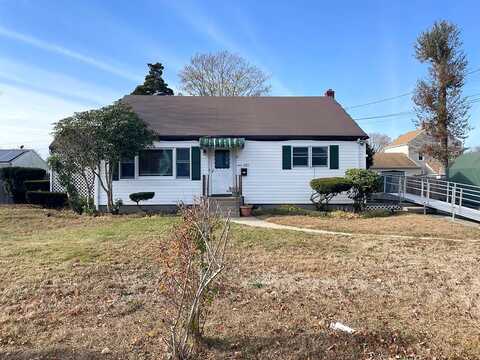 Donegan, EAST PATCHOGUE, NY 11772