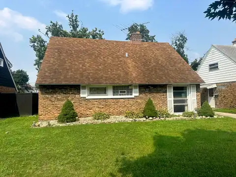 Elm, LYONS, IL 60534