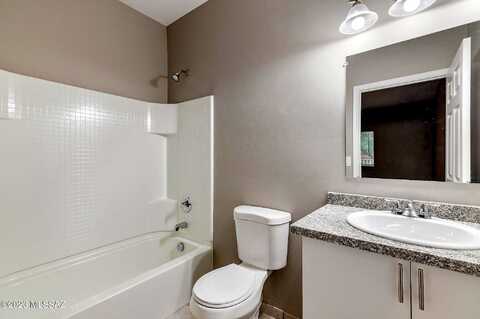 Del Moral, TUCSON, AZ 85706