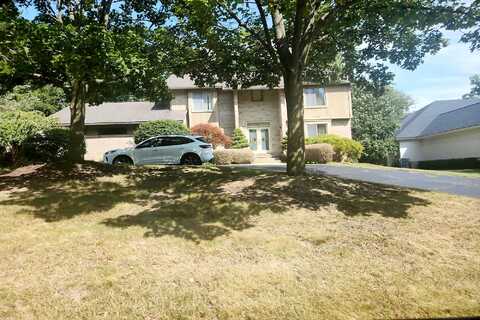 Pickwood, WEST BLOOMFIELD, MI 48322