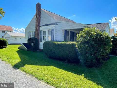 Market, MC CONNELLSBURG, PA 17233