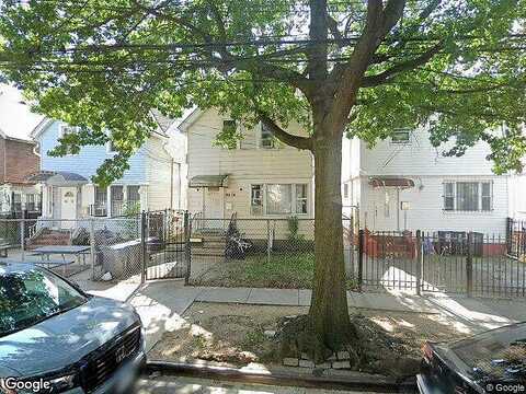 40Th, ELMHURST, NY 11373
