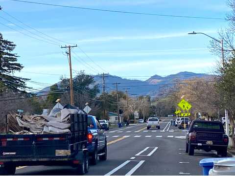 West, REDDING, CA 96001
