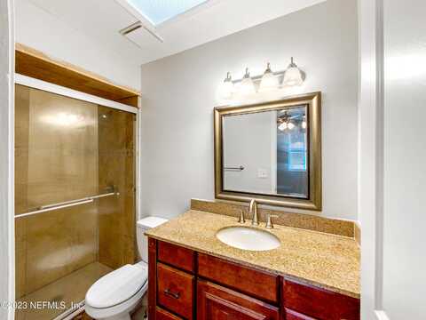 Bramble, JACKSONVILLE, FL 32210