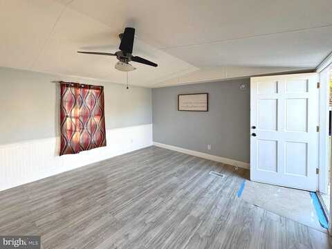 Southern Maryland Blvd, Owings, MD 20736
