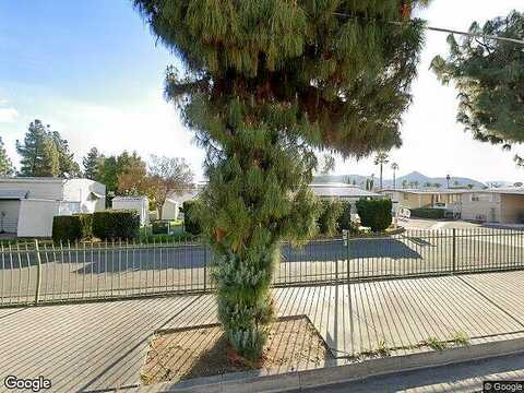 W Thornton Ave W #25, Hemet, CA 92543