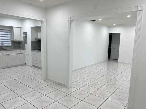 60Th, HIALEAH, FL 33012