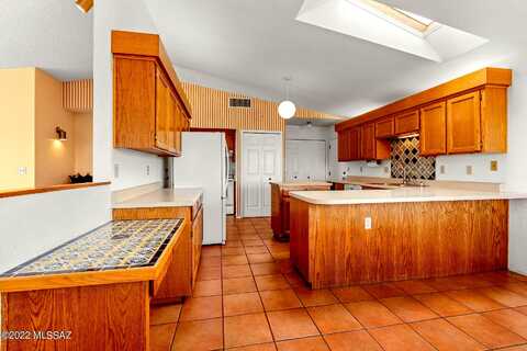 Melpomene, TUCSON, AZ 85730