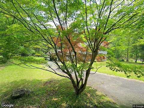 Beechwood, EAST STROUDSBURG, PA 18301