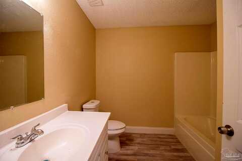Mallory, PENSACOLA, FL 32505