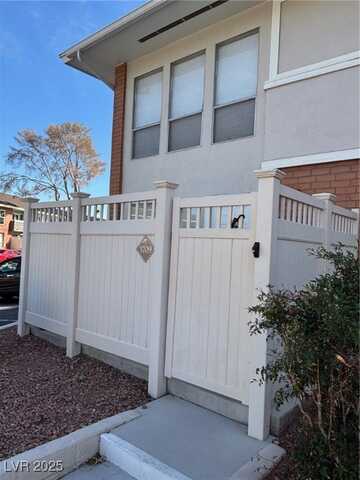 Oakmont, LAS VEGAS, NV 89109