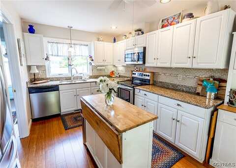 Reach, DELTAVILLE, VA 23043