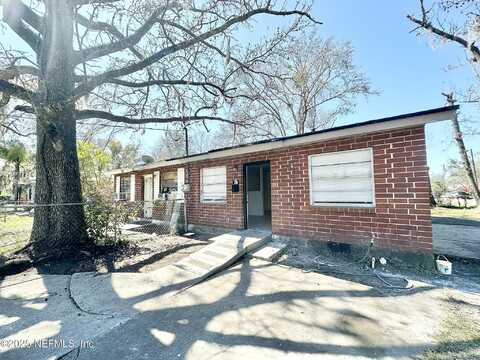 Lionell, JACKSONVILLE, FL 32209
