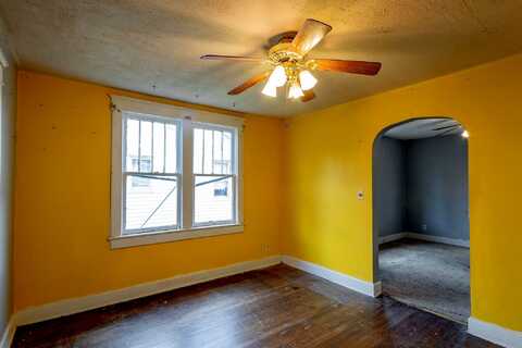 Charlotte, WAYNESBORO, VA 22980