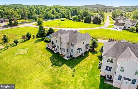 Natalma, LEESBURG, VA 20176