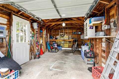 Robinson, HAMPTON, VA 23661