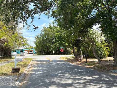 Mirandy, MERRITT ISLAND, FL 32952