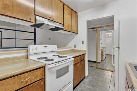 Lakeside, RENO, NV 89509