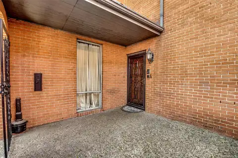 Avenue J, GRAND PRAIRIE, TX 75050