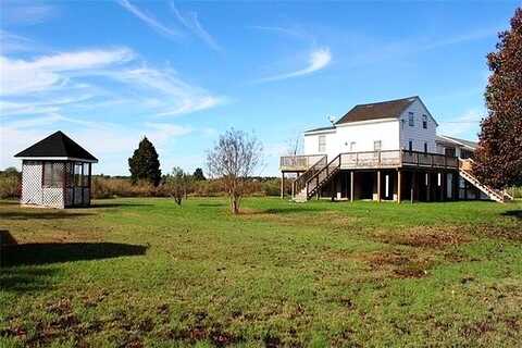 Lucilles, HAYES, VA 23072