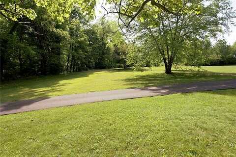 Patricia, GIBSONIA, PA 15044