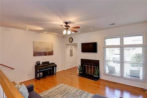 Pender, NORFOLK, VA 23517