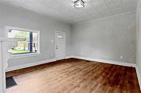 Hazelton, PITTSBURGH, PA 15214