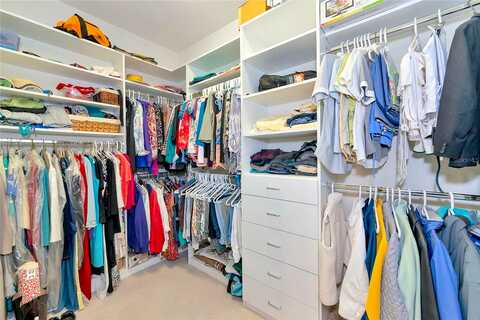 Petrino, VENICE, FL 34293