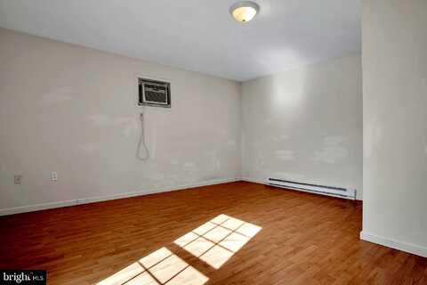 Sherman, YORK, PA 17406