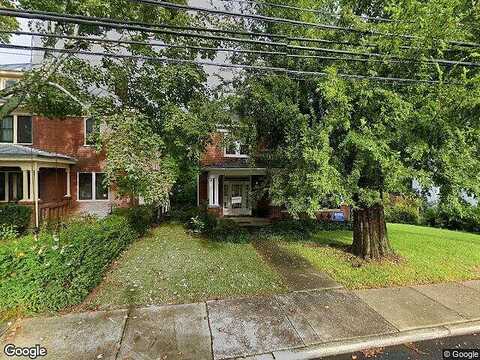Main, LEXINGTON, VA 24450