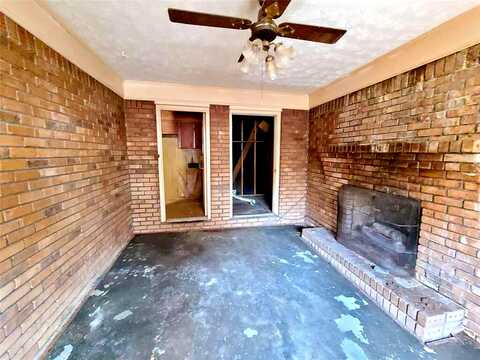 Carolyn, LITHIA SPRINGS, GA 30122