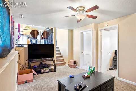 White Mountain, COLORADO SPRINGS, CO 80915