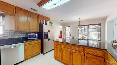 Holley, NAVARRE, FL 32566