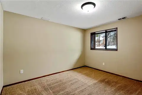 Skillman, SAINT PAUL, MN 55109