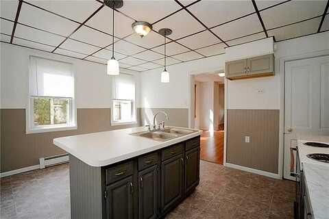 Early, COALDALE, PA 18218