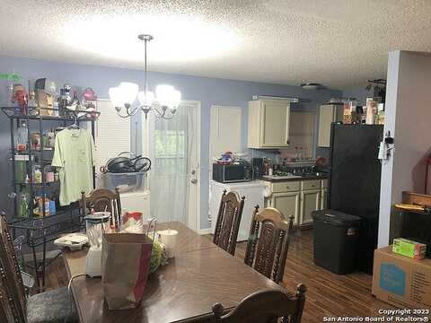 Parton, SAN ANTONIO, TX 78233