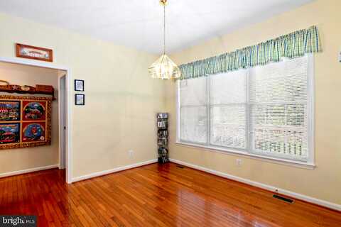 Tatiana, FREDERICKSBURG, VA 22408