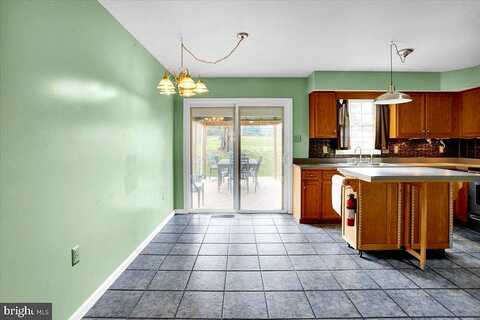 Wyatt, BLANDON, PA 19510