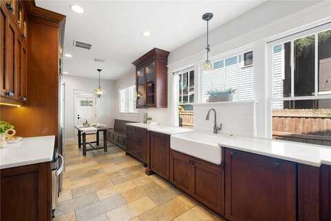 Watrous, TAMPA, FL 33606