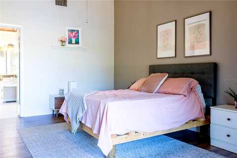 Lazy Oak, TAMPA, FL 33613