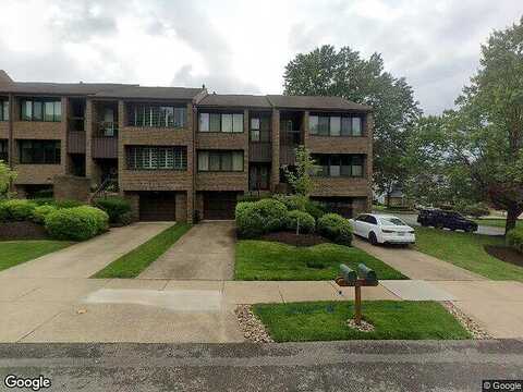 Fairways, OAKMONT, PA 15139