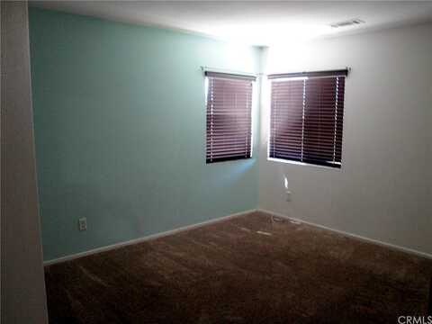 Fabrica, VICTORVILLE, CA 92392