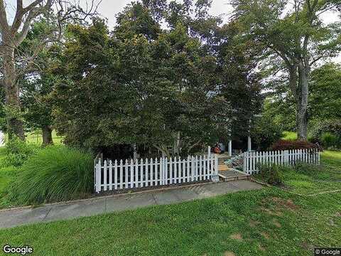 Middle, NEW CASTLE, VA 24127