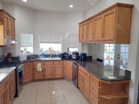 Dogwood, CALIFORNIA CITY, CA 93505