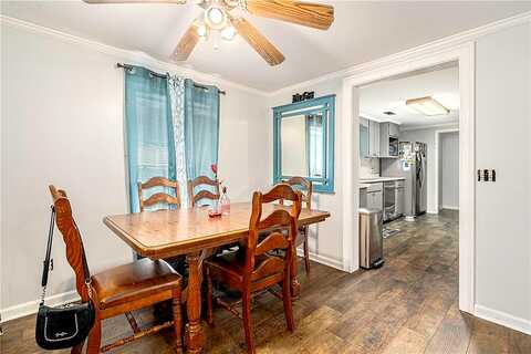 White, SUGAR HILL, GA 30518