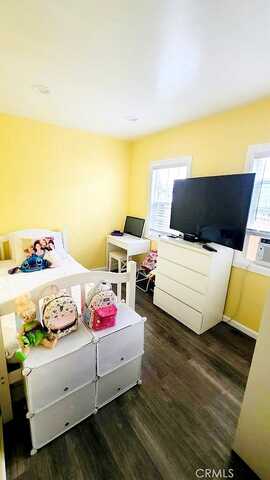 Burton, LYNWOOD, CA 90262